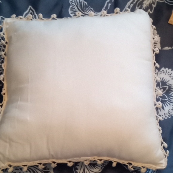 Beautiful Crochet Cream Cushion - Picture 6 of 8
